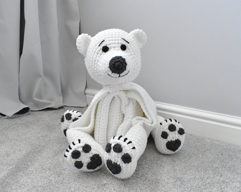 Polar Bear Cuddle and Play Blanket Crochet Yarn Kit