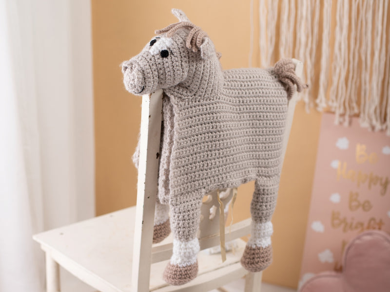 Cuddle and Play Horse Blanket Crochet Yarn Kit